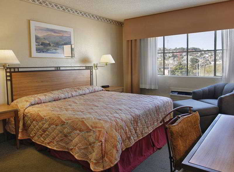 Travelodge By Wyndham Seattle By The Space Needle Exterior photo